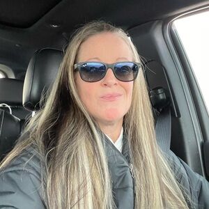 Meet your Posher, Alicia